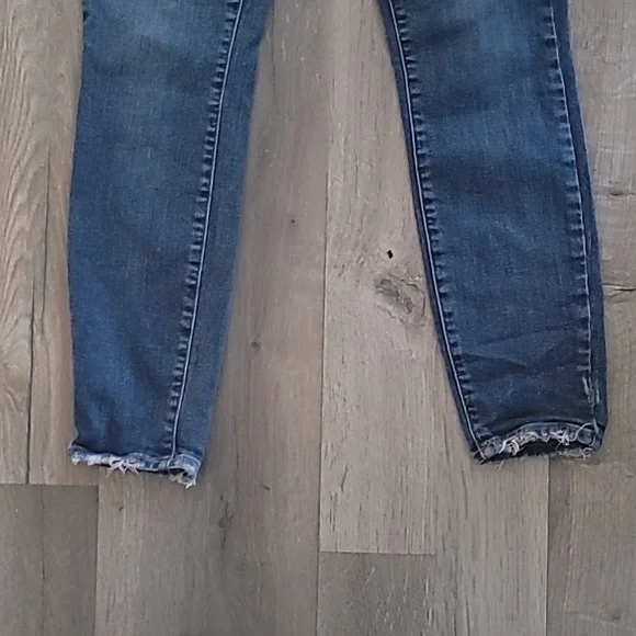 PAIGE Denim Jeans Size 26 Verdugo Ankle Distressed Hem - Picture 2 of 6